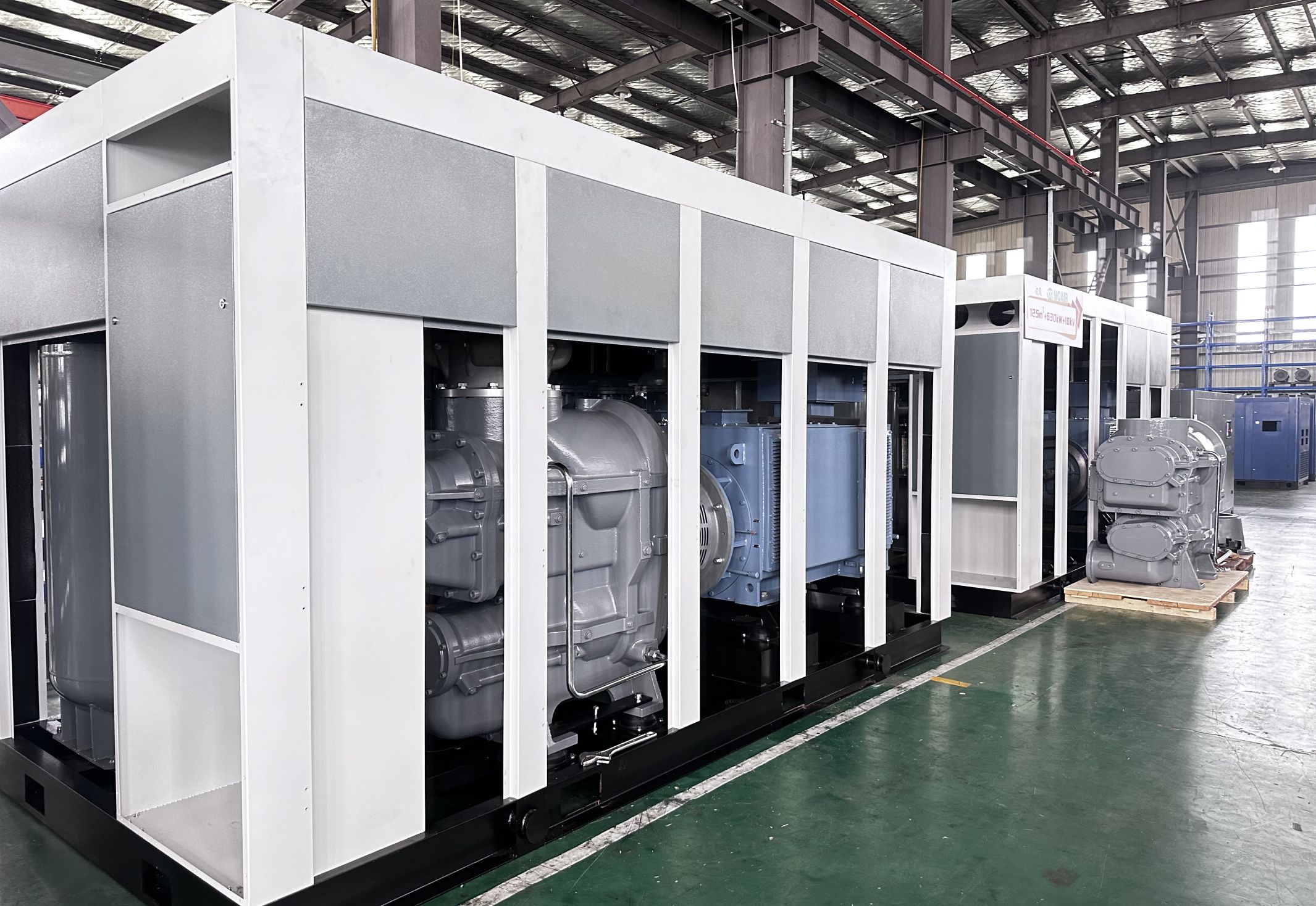 Cevata Screw compressor 630kW open canopy
